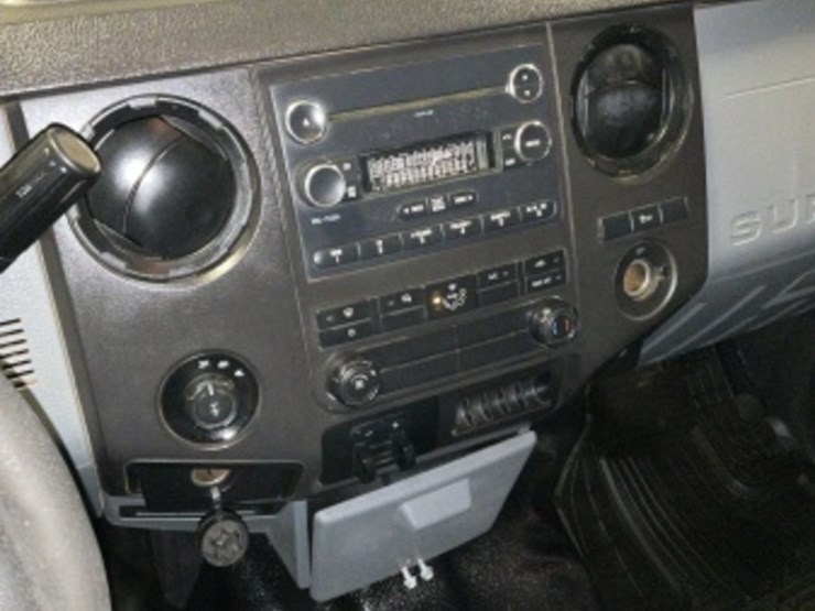 2016-ford-f250-image-16