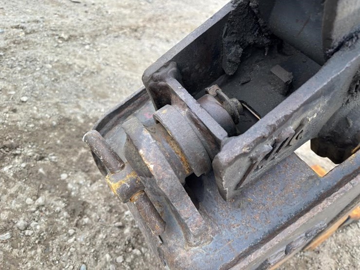 2021-bobcat-e20-image-11