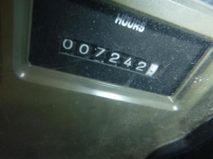 2001-international-4900-image-36