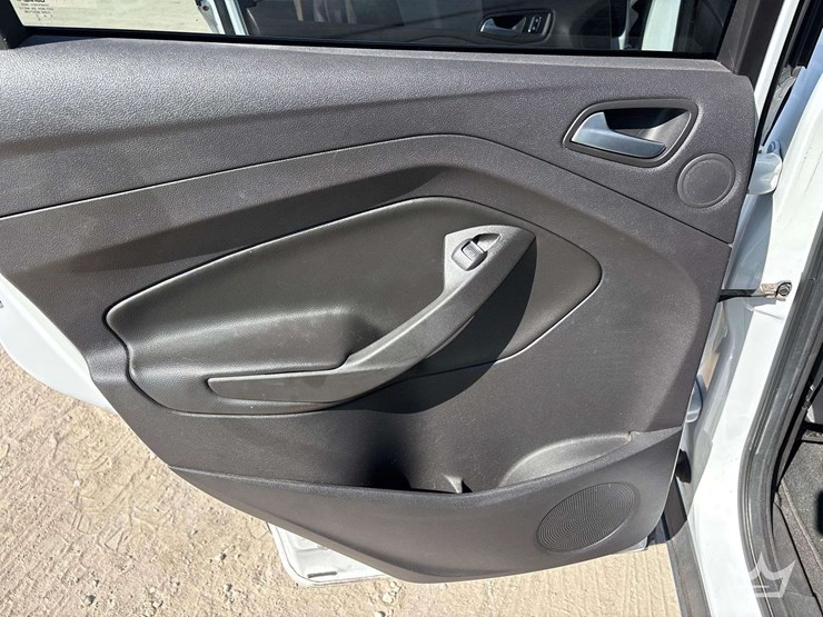 2014-ford-escape-se-image-19