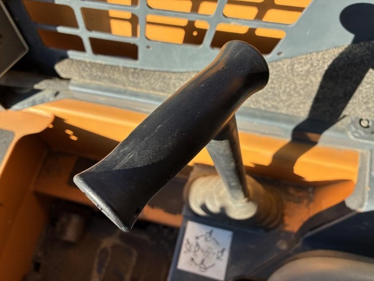 2018-manitou-1050r-image-12