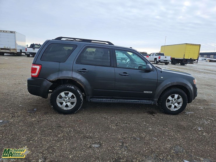 2008-ford-escape-image-8