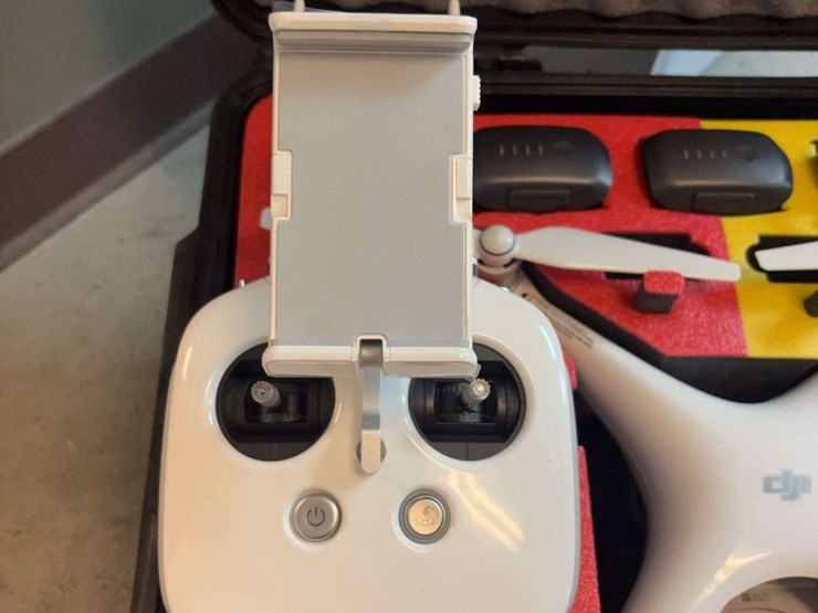 drone-dji-with-charger,-batteries,-remote,-and-hard-case,-been-used-less-than-5-times,-few-years-old,-very-nice-condition-image-5