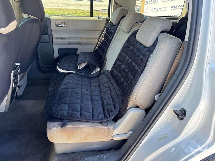 2011-ford-flex-image-23