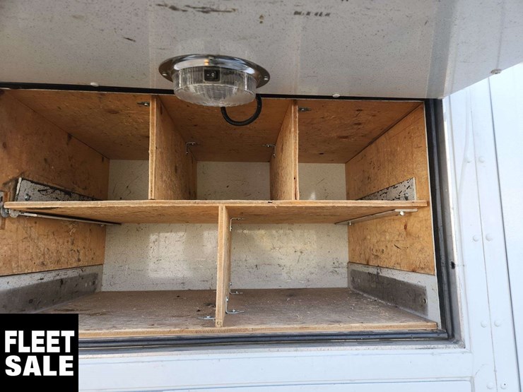 2005-ford-f550-image-29