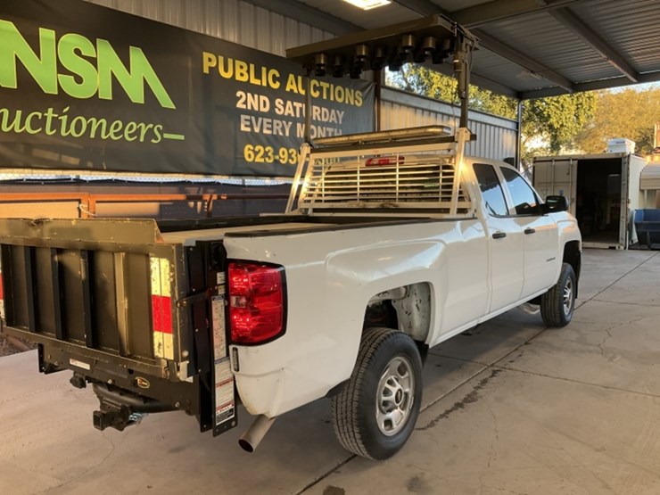 2015-chevrolet-silverado-2500-image-7