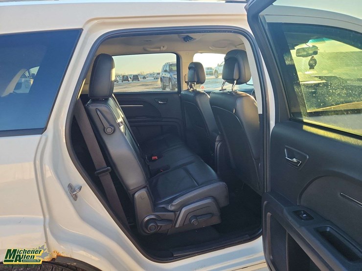 2010-dodge-journey-r/t-image-17