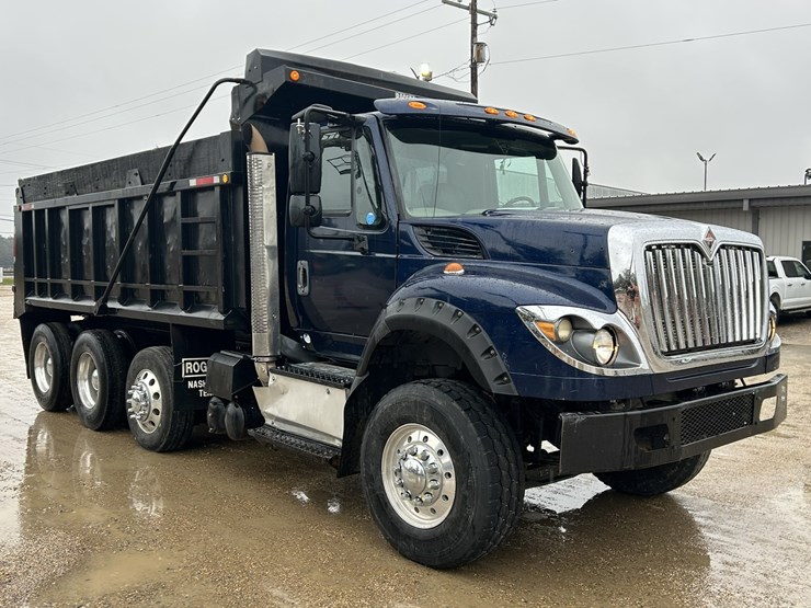 2015-international-7600-image-2