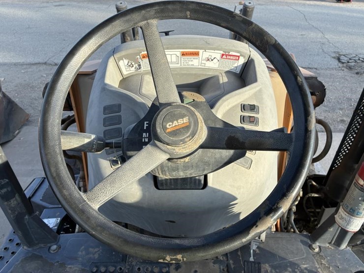 2017-case-580sn-image-20