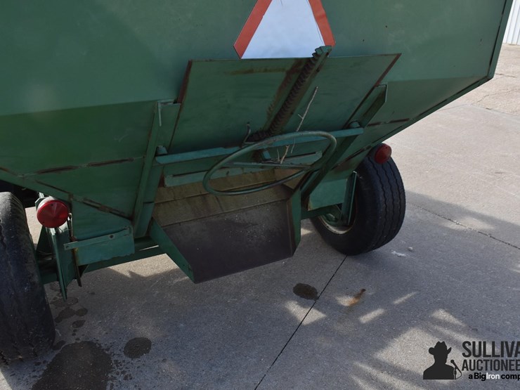 grasshopper-gooseneck-t/a-gravity-wagon-image-15