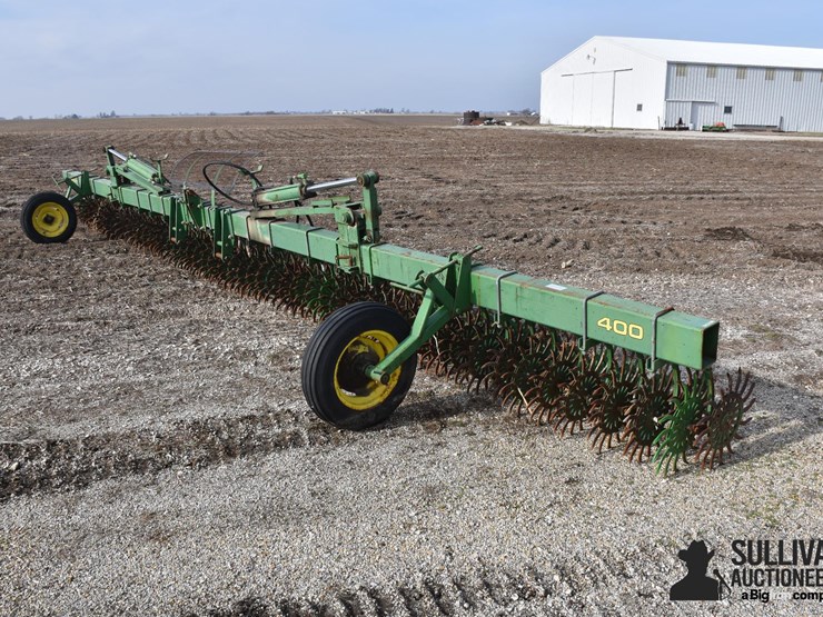 john-deere-400-image-3