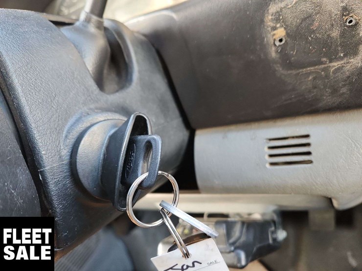 2005-ford-f550-image-21