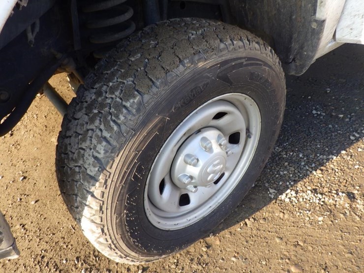 2015-dodge-2500-image-13