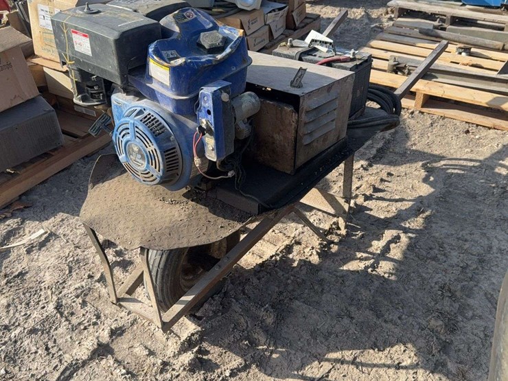 portable-gas-engine-with-jumper-cables-image-3