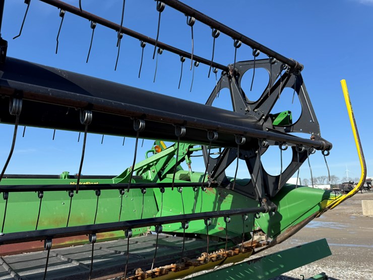 john-deere-630d-image-16