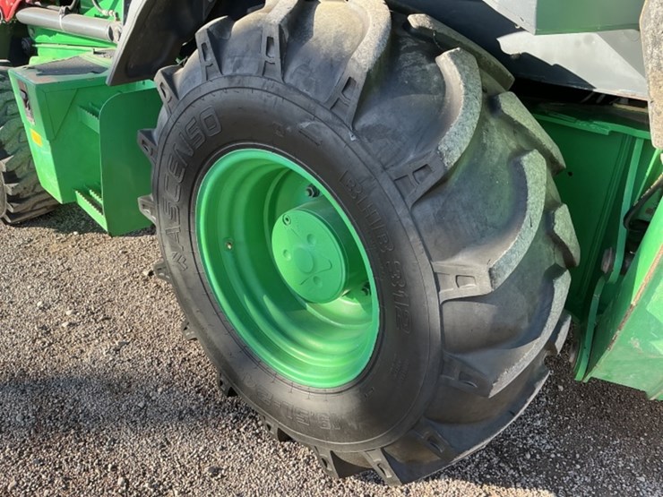 2019-deere-310l-ep-image-8