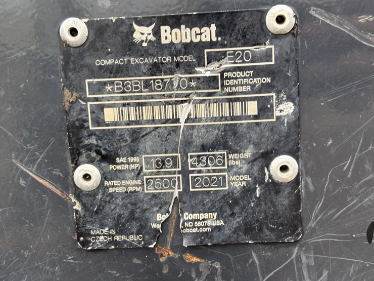 2021-bobcat-e20-image-49