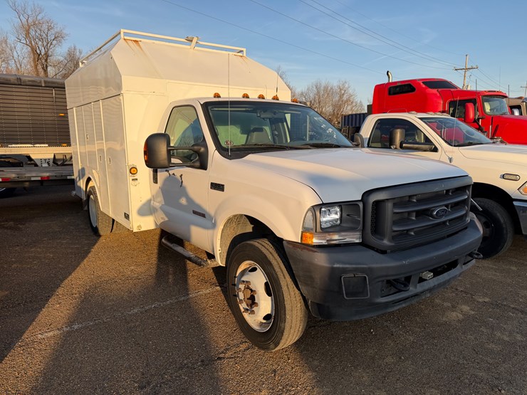 2004-ford-f550-image-2