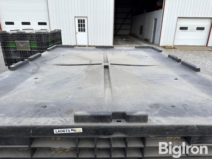 buckhorn-574533cfro-seed-tote-image-15