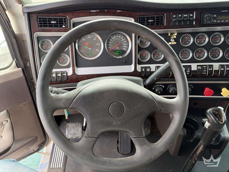 2012-kenworth-t800-image-20