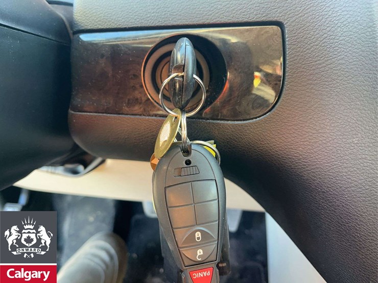 2014-dodge-grand-caravan-sxt-image-22