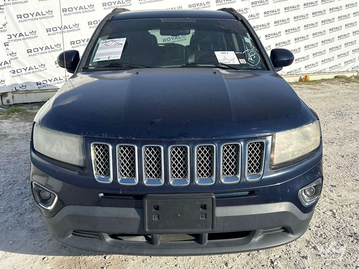 2014-jeep-compass-image-24