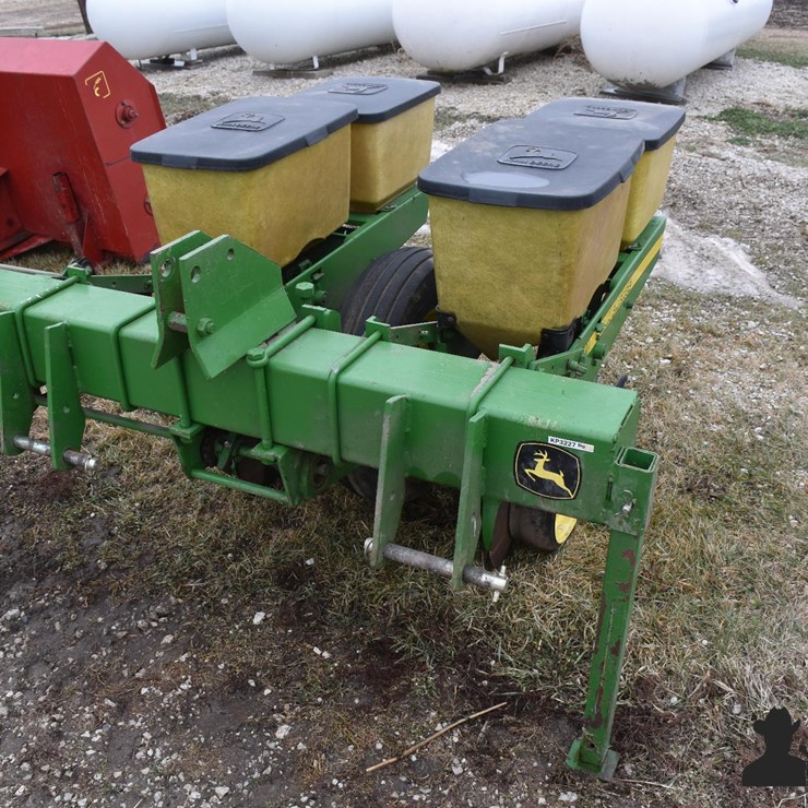 John Deere 2R30 Planter