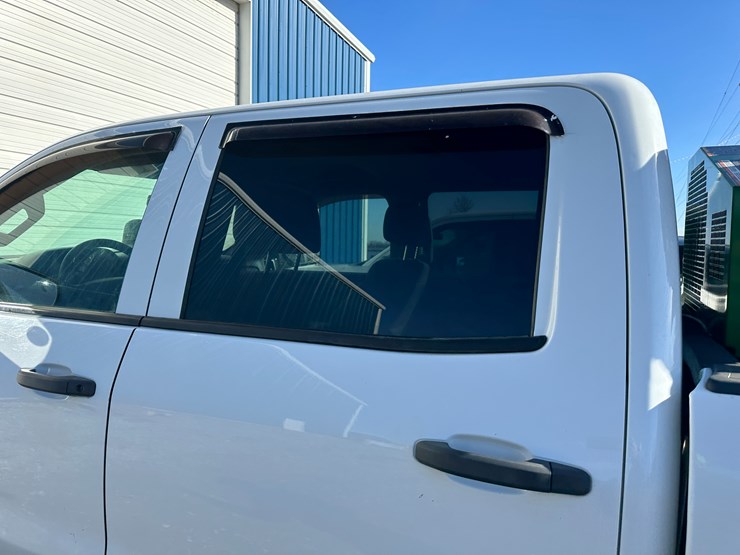 2019-chevrolet-2500-image-30