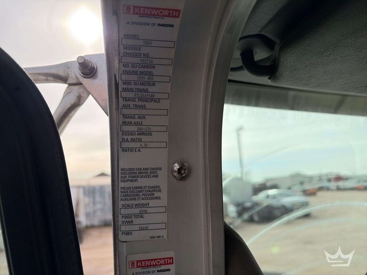 2012-kenworth-t800-image-15