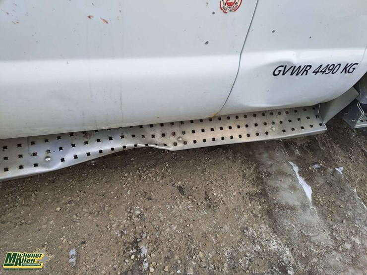 2015-ford-f350-image-24