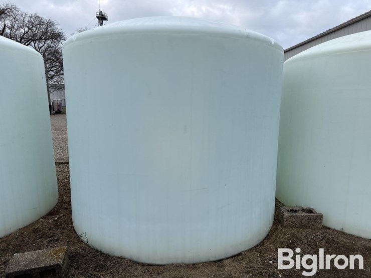 norwesco-2,500-gal-liquid-storage-tank-image-6