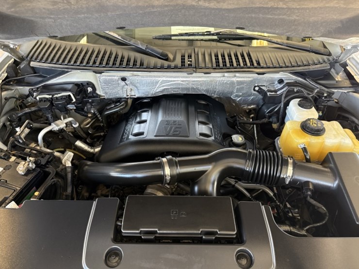 2015-ford-expedition-image-11