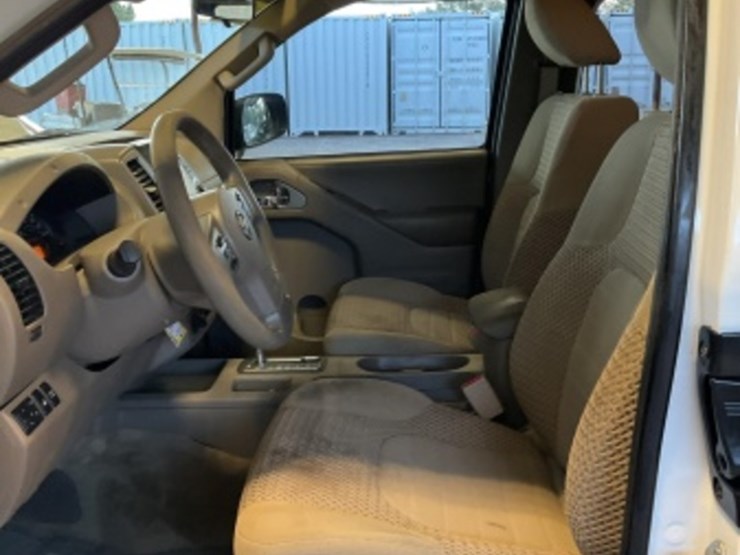 2017-nissan-frontier-image-21