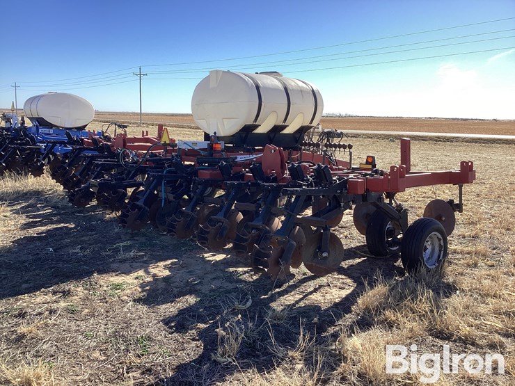 case-dmi-nt5310-nutri-till’r-liquid-fertilizer/nh3-applicator-image-5