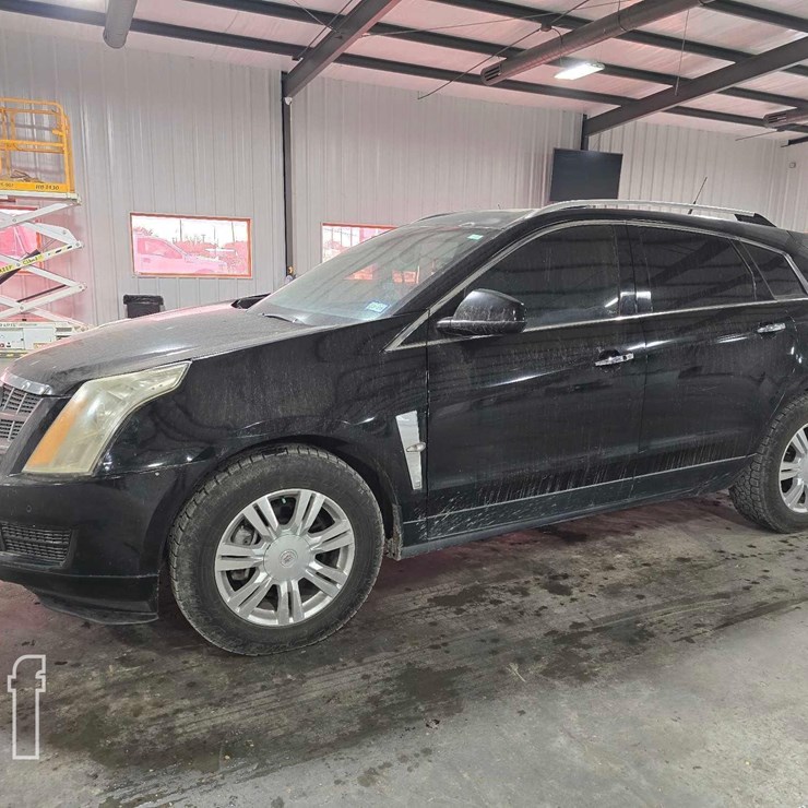 2011 CADILLAC SRX