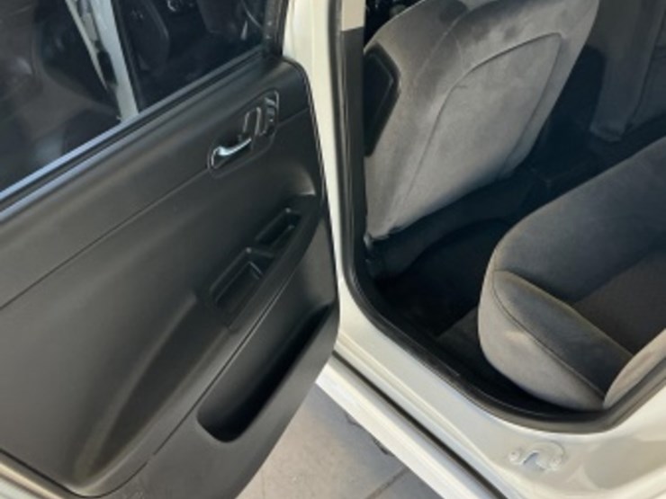 2012-chevrolet-impala-sdn-image-24