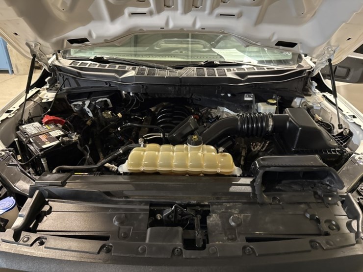 2021-ford-f150-image-11