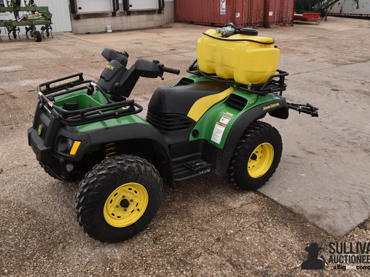 john-deere-buck-4x4-4-wheeler-atv-image-1