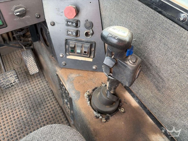 2006-link-belt-htc-8675-image-14