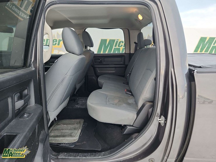 2014-dodge-1500-image-15