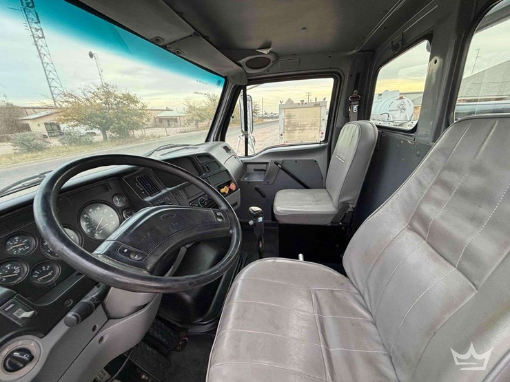 2000-sterling-l7501-image-26