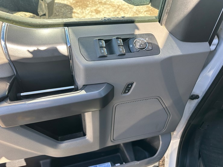 2019-ford-f150-image-51