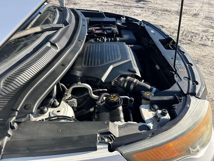 2014-ford-explorer-image-9