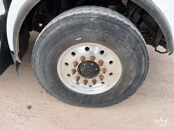 2014-kenworth-t800-image-34