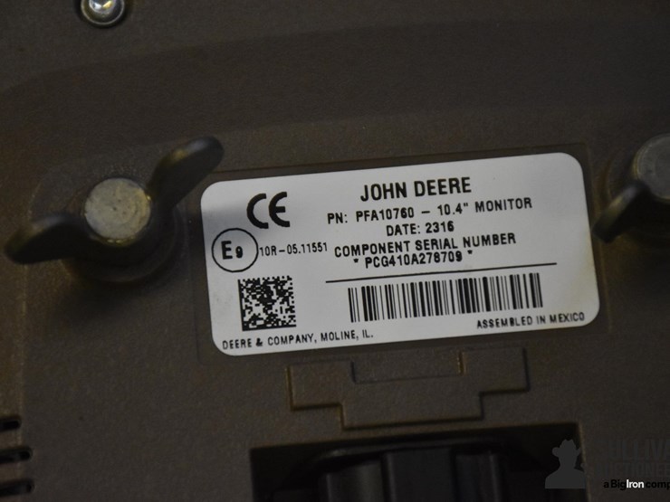 john-deere-extended-display-image-3