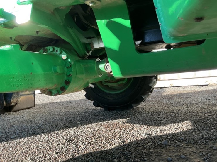 2019-deere-310l-ep-image-24