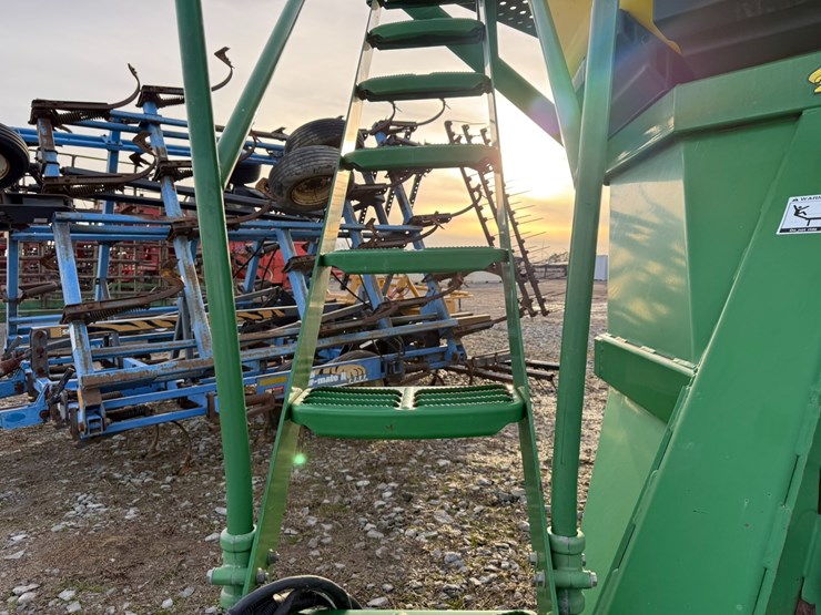 john-deere-1890-image-83