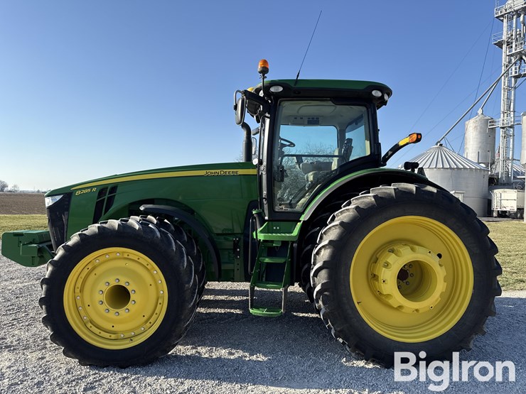 2013-john-deere-8285r-image-8