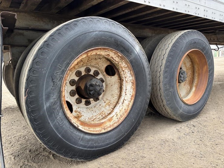 1982-fruehauf-van-image-17