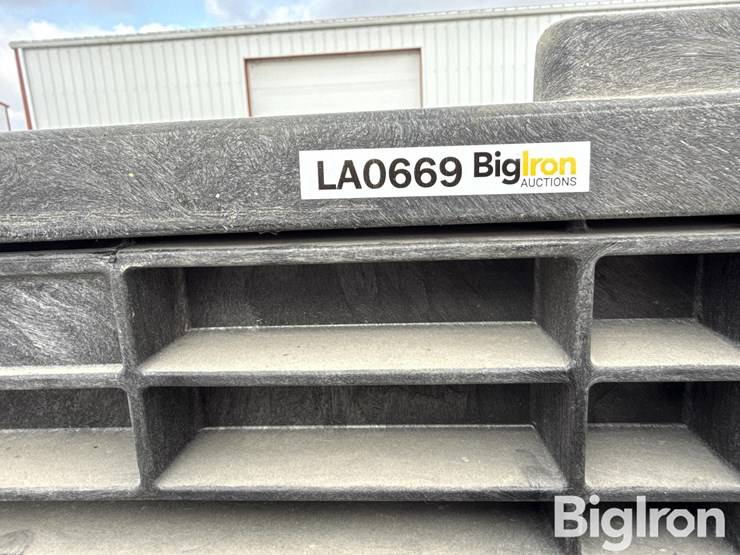 buckhorn-574533cfro-seed-tote-image-16